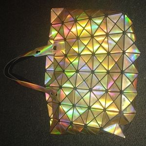 Shiny shape purse